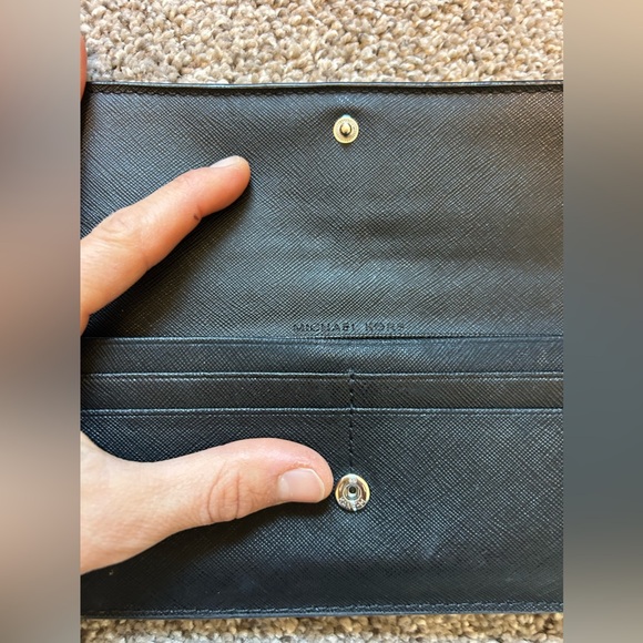 Michael Kors travel Black jet set trifold Wallet - Picture 3 of 5